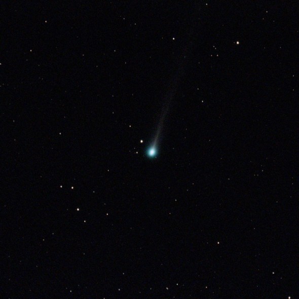 Cometa C/2025 R3 (PANSTARRS) el día 13-4-2026 visible al amanecer hacia el este con una magnitud aparente de 5,2 (Telescopio Véspera II)