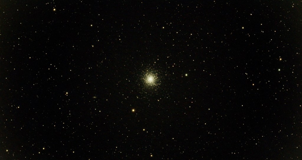 M13 Cúmulo globular en la constelación de Hércules, 16' 10'' de seguimiento