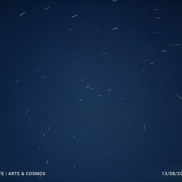 Trazas de Perseidas en el hemisferio boreal la madrugada del 13 de agosto de 2026 ƒ/1,89 422 s 5,43 mm ISO1557